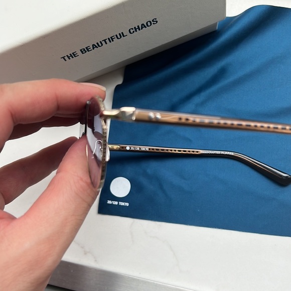 Limited edition Japanese sunglasses 🕶 - Picture 3 of 9